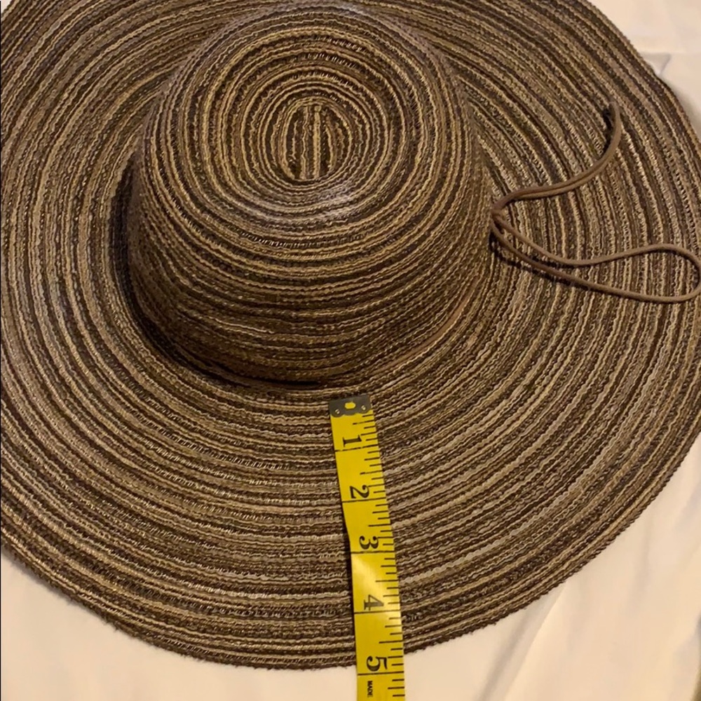 Hat - Picture 6 of 8